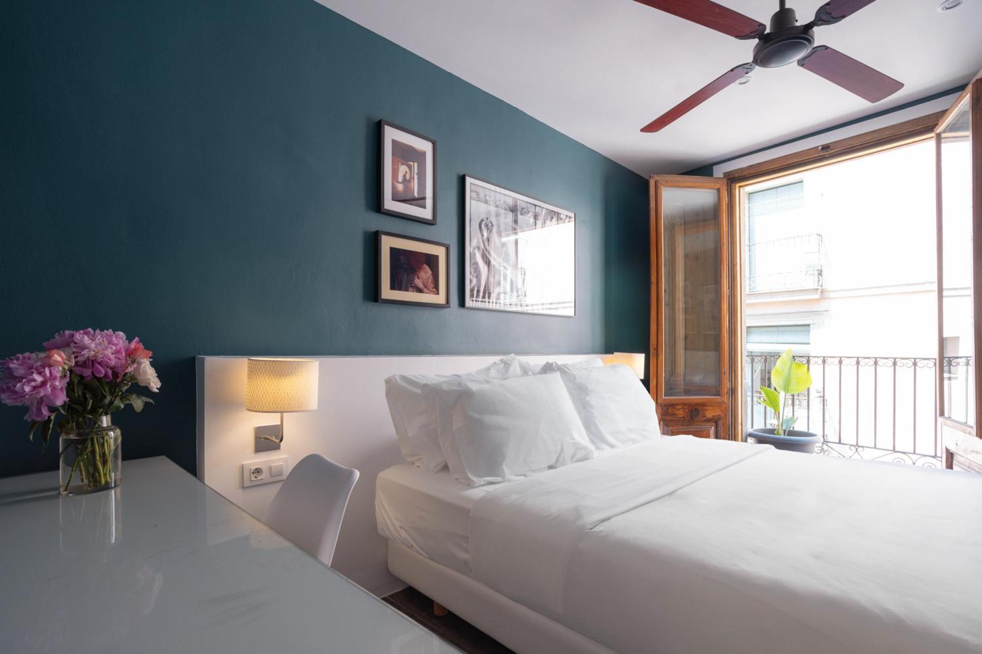 Hostal Sol Y K برشلونة المظهر الخارجي الصورة