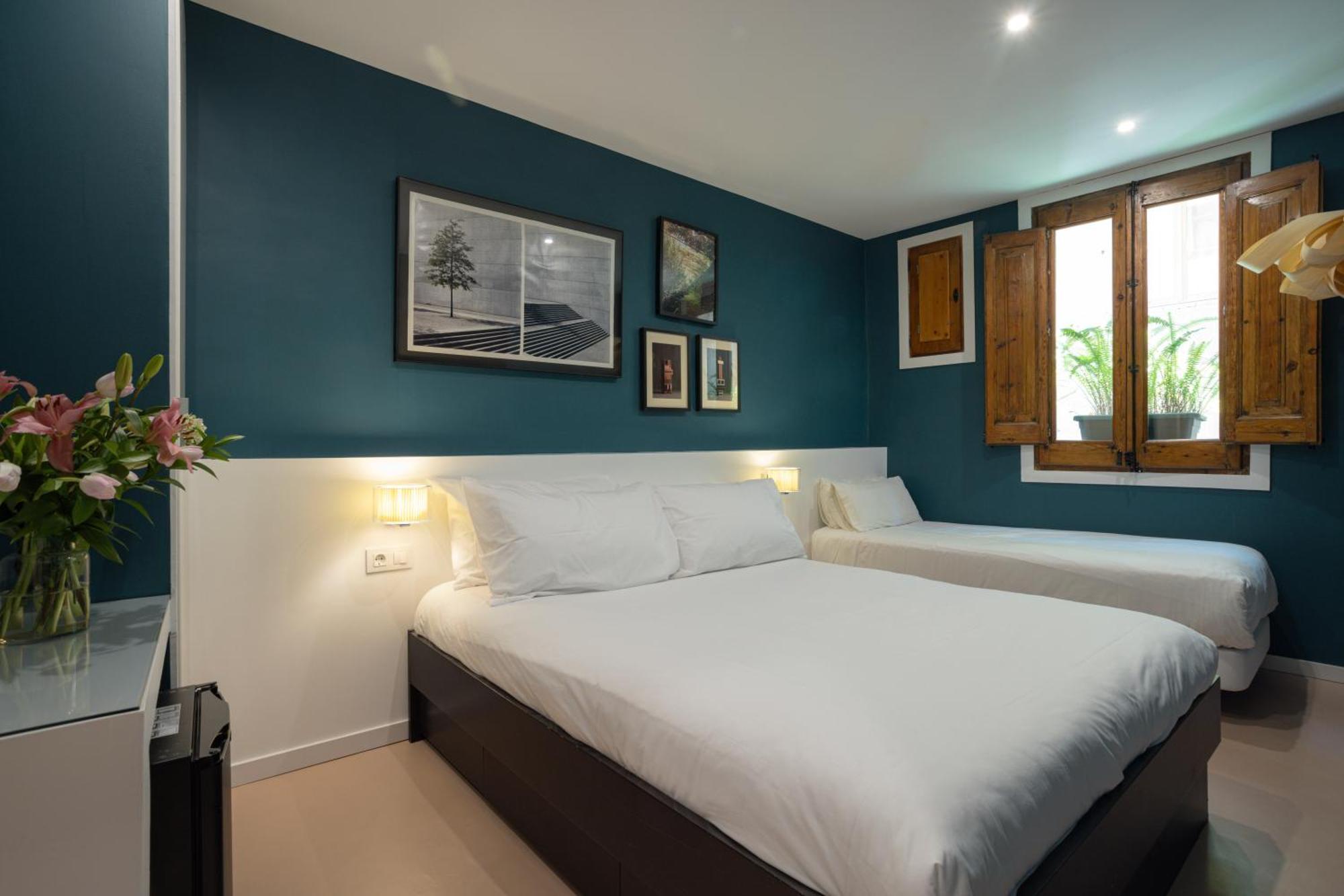 Hostal Sol Y K برشلونة المظهر الخارجي الصورة