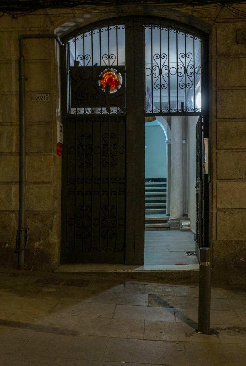Hostal Sol Y K برشلونة المظهر الخارجي الصورة